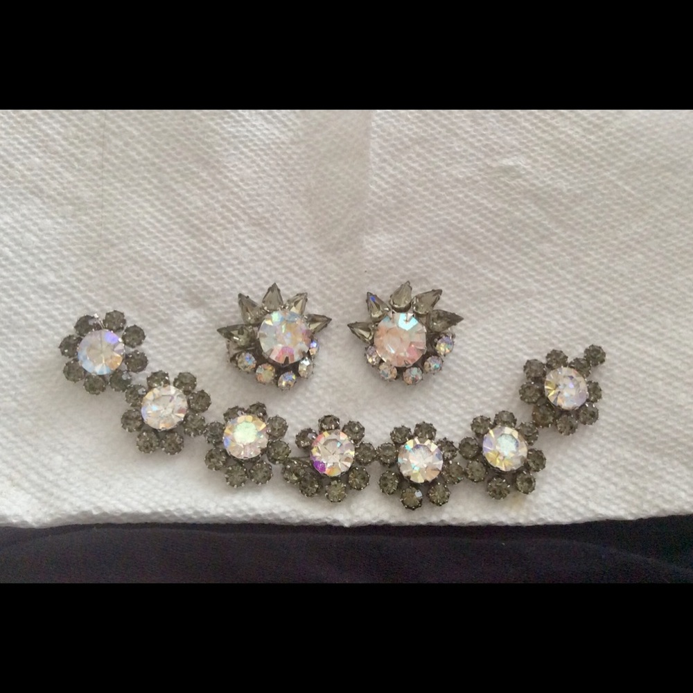 Weiss clip-on Earrings w/matching Bracelet: broken